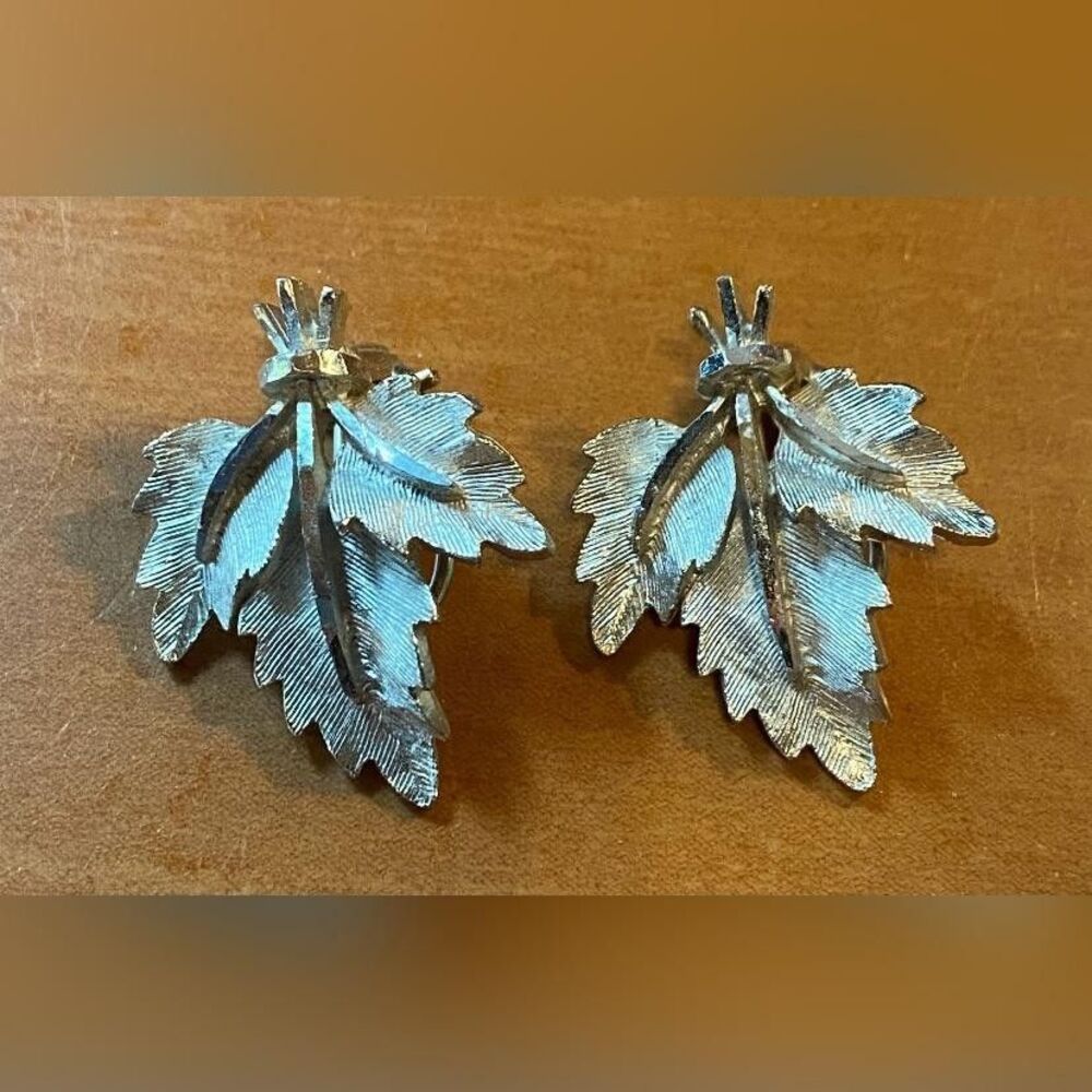 Vintage BSK Leaf Clip-On Earrings Silver Tone Dangle Womens Signed 1”